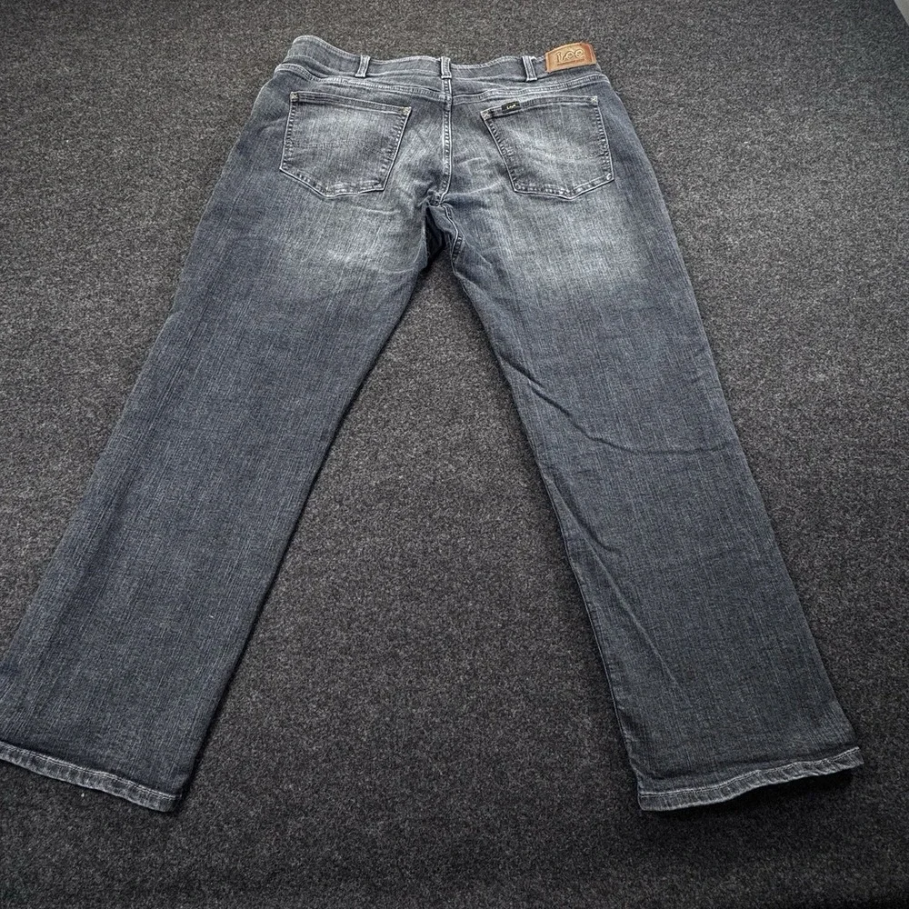 Lee Men's Extreme Motion Jeans Straight Fit Tapered Leg Medium Wash SZ 36x29